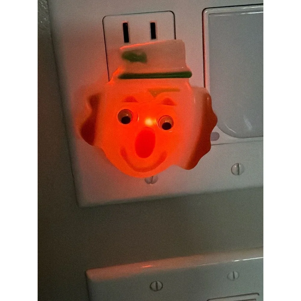 Vintage Goo The Clown Googly‎ Eyed Plastic Plug-In Night Light